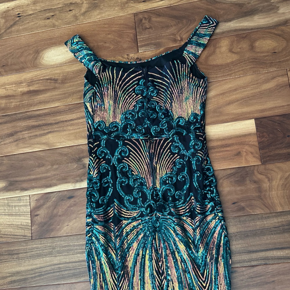 Elegant Multicolor Patterned Dress - Picture 7 of 8